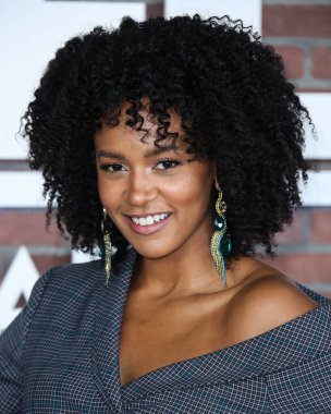 Aktris Corbin Reid, 10 Ağustos 2021 'de Los Angeles, Kaliforniya, ABD' de 2137 Sacramento Street 'te düzenlenen STARZ' s 'Heels' in Los Angeles galasına geldi..