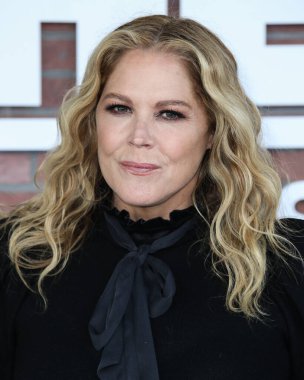 Aktris Mary McCormack, 10 Ağustos 2021 'de Los Angeles, Kaliforniya, ABD' de bulunan 2137 Sacramento Caddesi 'nde düzenlenen STARZ' s 'Heels' in Los Angeles galasına geldi..