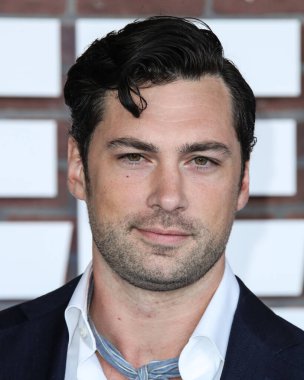 Aktör Trey Tucker, 10 Ağustos 2021 'de Los Angeles, Kaliforniya, ABD' de 2137 Sacramento Street 'te düzenlenen STARZ' s 'Heels' in Los Angeles galasına geldi..