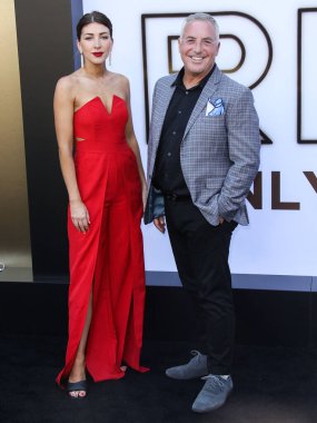 Maria Breese ve David Dubinsky, MGM 'nin 8 Ağustos 2021' de Westwood, Los Angeles, Kaliforniya, ABD 'deki Regency Village Theatre' da düzenlenen 