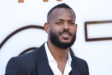 Aktör Marlon Wayans, 8 Ağustos 2021 'de Westwood, Los Angeles, Kaliforniya, ABD' deki Regency Village Tiyatrosu 'nda düzenlenen MGM' nin 'Saygı' nın Los Angeles galasına geldi.. 