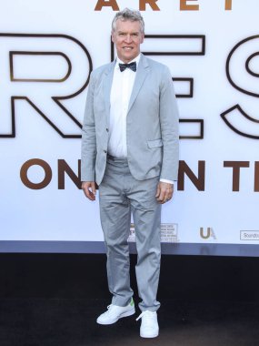 Tate Donovan 8 Ağustos 2021 'de Westwood, Los Angeles, Kaliforniya, ABD' deki Regency Village Theatre 'da düzenlenen MGM' nin 'Saygı' galasına geldi.. 