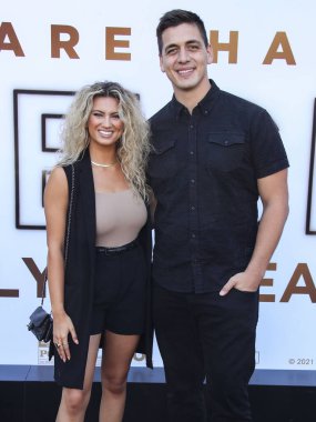 Şarkıcı Tori Kelly ve kocası Andre Murillo, 8 Ağustos 2021 'de Westwood, Los Angeles, Kaliforniya, ABD' deki Regency Village Theatre 'da düzenlenen MGM' nin 'Saygı' adlı Los Angeles galasına geldiler.. 