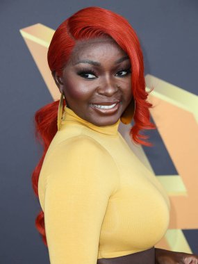 Shalom Blac, 8 Ağustos 2021 'de Marina del Rey Marriott Oteli' nde düzenlenen 4. Geleneksel Uluslararası Güç Kadınları Ödülleri 'ne geldi..