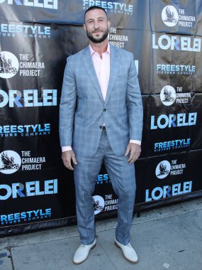 Aktör Pablo Schreiber 28 Temmuz 2021 tarihinde Los Angeles, Kaliforniya, ABD 'de bulunan Laemmle Royal' de düzenlenen Vertical Entertainment 'in Lorelei' nin Los Angeles prömiyerine geldi.. 