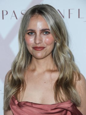 Aktris Madi May, 17 Temmuz 2021 'de Santa Monica, Los Angeles, Kaliforniya, ABD' deki AMC Santa Monica 7 'de düzenlenen Passionflix' in ikinci sezonunun Los Angeles prömiyerine geldi..