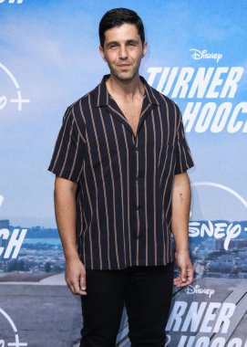Aktör Josh Peck, 15 Temmuz 2021 'de Westfield Century City AVM' de düzenlenen Disney + 'Turner & Hooch' Los Angeles Premiere Organizasyonu 'na katıldı.. 