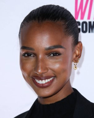 Model Jasmine Tookes, 18 Haziran 2021 'de Hyde Sunset Kitchen + Cocktails' da düzenlenen UOMA Güzellik Gururu Ayı ve Haziran ayının açılış etkinliğine katılıyor..