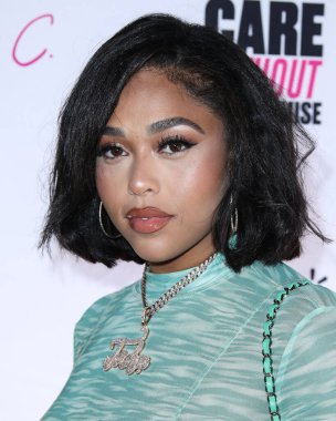Model Jordyn Woods, 18 Haziran 2021 'de Hyde Sunset Kitchen + Cocktails' da düzenlenen UOMA Güzellik Gurur Ayı ve Haziran Kutlama Açılışı etkinliğine katılıyor..