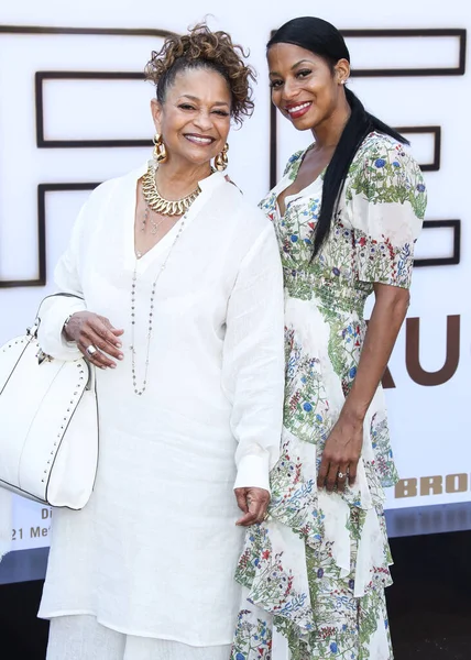 Debbie Allen Vivian Nixon Ağustos 2021 Westwood Los Angeles Kaliforniya — Stok fotoğraf