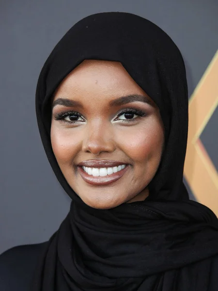 Modelo Halima Aden Llega Los Premios Anuales Internacionales Mujeres Del — Foto de Stock