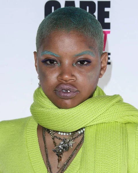 2017 Model Slick Woods Arrives Uoma Beauty Pride Month Juneteenth — 스톡 사진