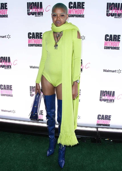 Model Slick Woods Arrives Uoma Beauty Pride Month Juneenth Celebration — Φωτογραφία Αρχείου