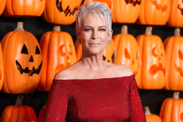 Amerikalı aktris Jamie Lee Curtis (Barones Haden-Guest), 11 Ekim 2022 'de Hollywood, Los Angeles, Kaliforniya, ABD' deki TCL Çin Tiyatrosu 'nda düzenlenen Universal Pictures and Blumhouse Productions' Halloween Ends 'in dünya prömiyerine geldi..
