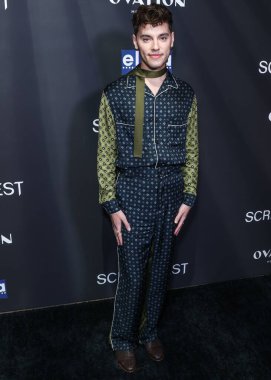 İngiliz aktör Max Harwood, 12 Ekim 2022 'de Hollywood, Los Angeles, Kaliforniya' da düzenlenen WellGo USA 'nın 