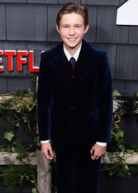 Amerikalı aktör Luke David Blumm, Netflix 'in 12 Ekim 2022' de New York City, New York, ABD 'deki The Paris Theater' da düzenlenen 'The Watcher' ın New York galasına geldi.. 