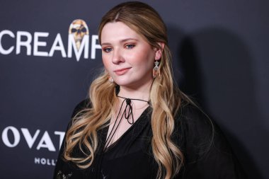 Amerikalı aktris ve şarkıcı Abigail Breslin, 14 Ekim 2022 'de Hollywood, Los Angeles, Kaliforniya' da düzenlenen 22. Yıllık Korku Festivali - The Avenue Entertainment 'in' Slayer 'filminin dünya prömiyeri, 