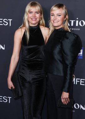 İsveçli aktris Julia Sandstrom ve İsveçli-Amerikalı aktris ve model Malin Kerman (Malin Akerman), TCL Çin 6 Tiyatrosunda düzenlenen 22. Yıllık Çığlık Festivali Korku Film Festivali - Avenue Entertainment 'in' Slayer 'filminin dünya prömiyeri 