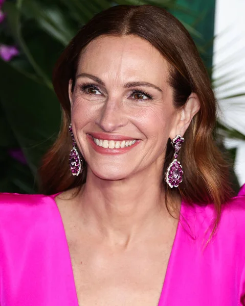 Actriz Estadounidense Julia Roberts Vistiendo Vestido Greta Constantine Joyas Chopard — Foto de Stock