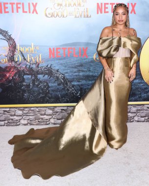 Amerikalı şarkıcı Kiana Lede, Netflix 'in 18 Ekim 2022' de Westwood, Los Angeles, Kaliforniya, ABD 'deki Regency Village Theatre' da düzenlenen 