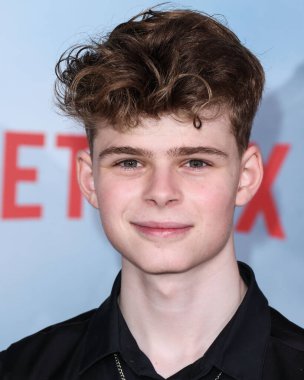 Merrick Hanna, Netflix 'in 18 Ekim 2022' de Westwood, Los Angeles, Kaliforniya, ABD 'deki Regency Village Theatre' da düzenlenen 