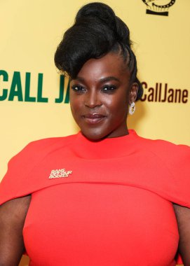 Nijeryalı-İngiliz aktris Wunmi Mosaku, 20 Ekim 2022 'de Los Angeles, Kaliforniya, ABD' deki Skirball Kültür Merkezi 'nde düzenlenen 