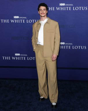 Kanadalı aktör Adam DiMarco, 20 Ekim 2022 'de Hollywood, Los Angeles, Kaliforniya, ABD' de düzenlenen HBO 'nun Orijinal Serisi' nin 2. sezonunun Los Angeles prömiyerine geldi.. 