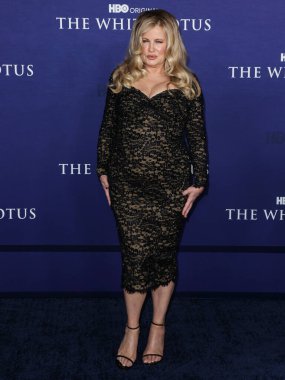 Dolce ve Gabbana giyimli Amerikalı aktris Jennifer Coolidge, 20 Ekim 2022 'de Hollywood, Los Angeles, Kaliforniya, ABD' de düzenlenen HBO 'nun Orijinal Serisi' Beyaz Lotus 'un 2. sezonuna geldi.. 