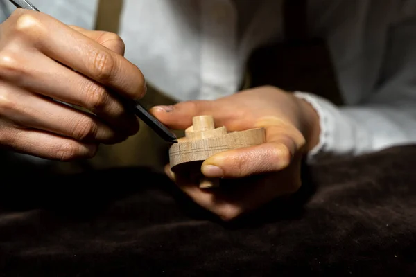 Young Chinese Female Violin Maker Working Gouge Making New Violin — Stok fotoğraf