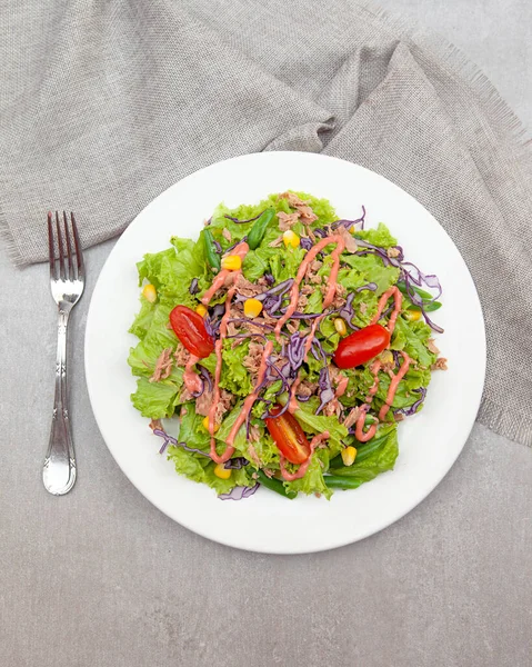 Tuna Salad Bowls Plates Food Top View — Stockfoto