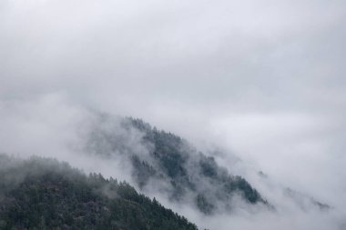 Dağların güzel manzarası