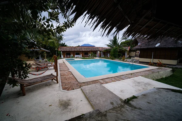 Piscina Resort Tropical — Fotografia de Stock