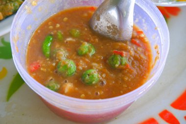 Karides ezmesi, biber ezmesi, yerel yemek, lezzetli tat taze sebzeler, omlet daha lezzetli olur..