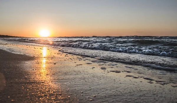 Côte Mer Noire Soir Surfez Sur Les Vagues Chaudes Sombres — Photo