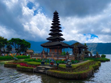 Bali, Endonezya: Ulun Danu Buyan Tapınağı