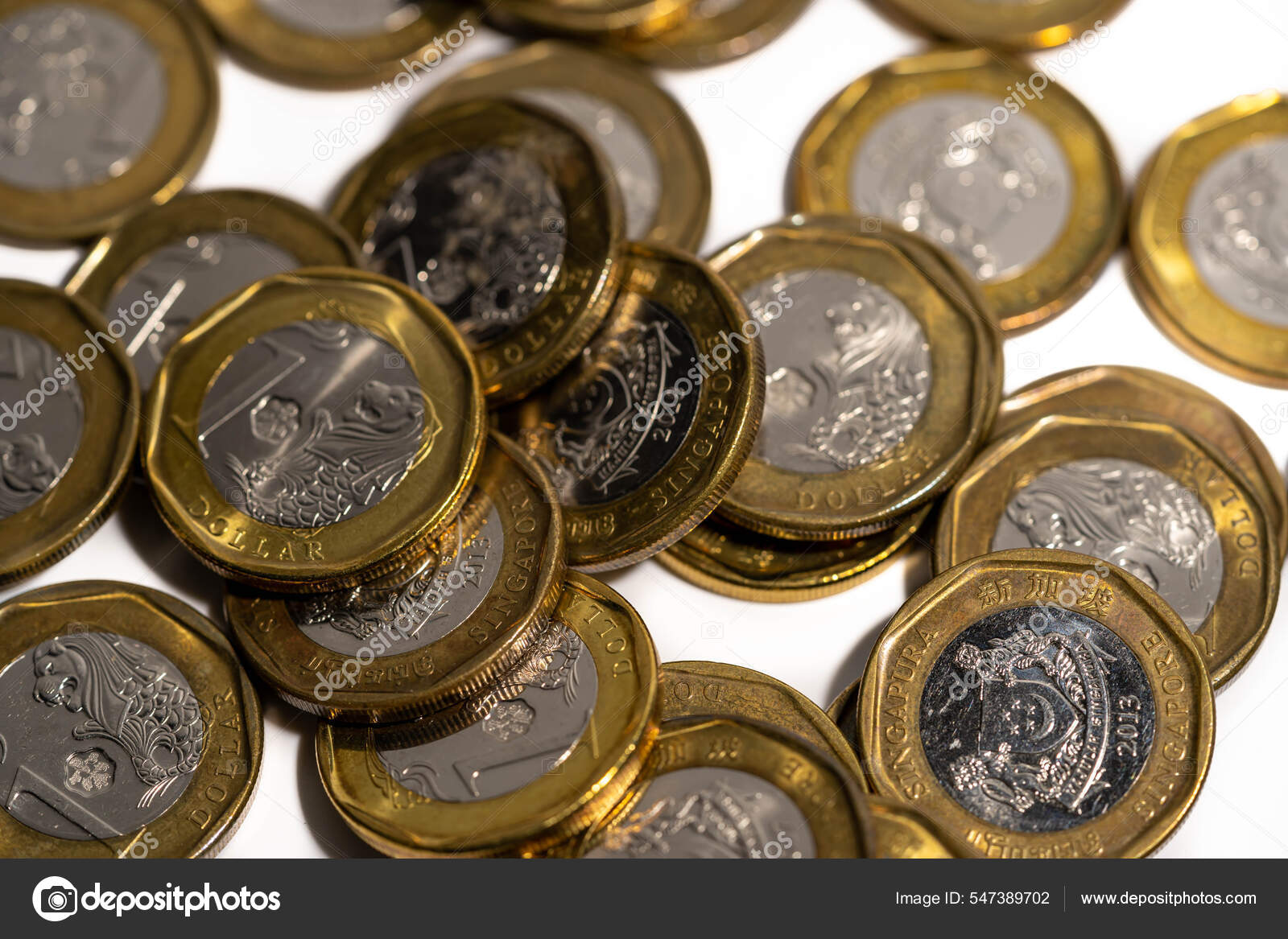 新加坡元硬币新加坡银行和金融系统——图库图片© bill.roque@yahoo.com #547389702