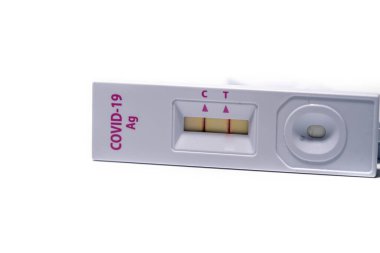 Antijen test kitleri kullandık. Sonuç pozitif olan antijen covid test kitlerinin uygun şekilde imha edilmesi