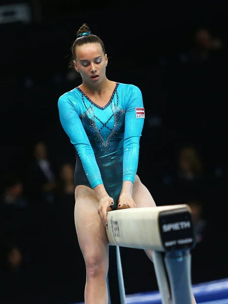 Szczecin Polsko Dubna 2019 Lotyšská Anastasija Dubova Soutěží Bilančním Nosníku — Stock fotografie