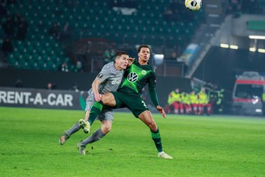 Wolfsburg, Almanya, 12 Aralık 2019: VfL Wolfsburg ile AS Saint-Etienne arasındaki UEFA Avrupa Ligi maçı sırasında futbol oyuncuları