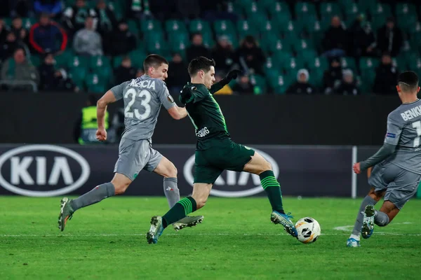 Wolfsburg, Almanya, 12 Aralık 2019: VfL Wolfsburg 'dan Josip Brekalo, VfL Wolfsburg ile AS Saint-Etienne arasında oynanan UEFA Avrupa Ligi karşılaşmasında.