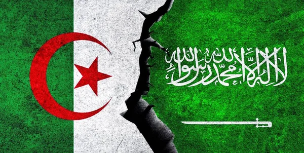 Saudiarabien Och Algeriet Flaggar Tillsammans Algeriet Och Saudiarabien Relation Konflikt — Stockfoto