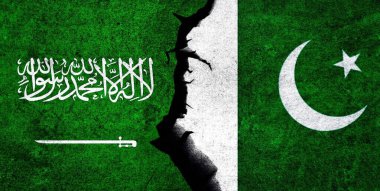 Suudi Arabistan ve Pakistan bayrakları bir arada. Pakistan ve Suudi Arabistan ilişkileri, çatışma, ekonomi, kriz kavramı. Suudi Arabistan - Pakistan