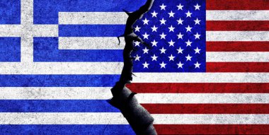 ABD ve Yunanistan birlikte bayrak sallıyor. Yunanistan ve Amerika Birleşik Devletleri ilişkileri, çatışma, kriz, ekonomi kavramı
