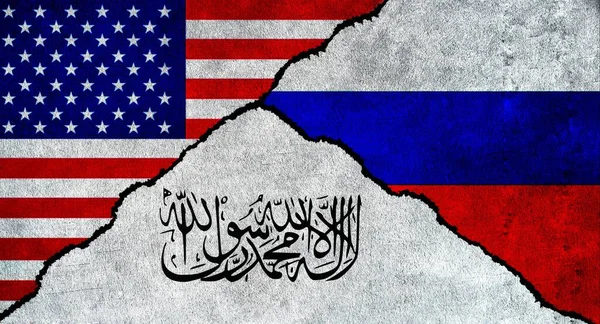 俄罗斯和塔利班的国旗一起挂在一面纹理墙上 俄罗斯 阿富汗和美利坚合众国之间的关系 — 图库照片