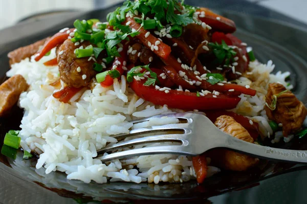 Boiled Rise Chicken Pieces Pepper Covered Sesame Greens High Quality — Foto Stock