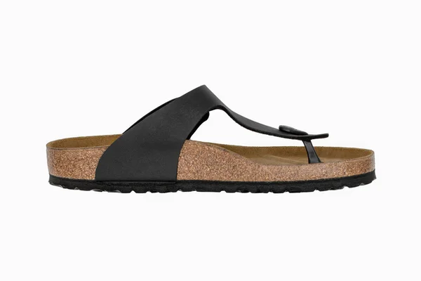 beyaz arkaplandaki tek bir flop sandaleti, izole edilmiş konu