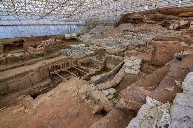 Catalhoyuk is a very rare example of a well-preserved Neolithic settlement and has been considered one of the key sites for understanding human Prehistory for some decades.