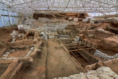 Catalhoyuk is a very rare example of a well-preserved Neolithic settlement and has been considered one of the key sites for understanding human Prehistory for some decades.