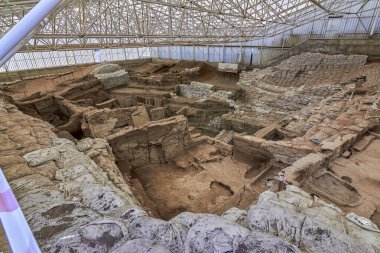 Catalhoyuk is a very rare example of a well-preserved Neolithic settlement and has been considered one of the key sites for understanding human Prehistory for some decades.