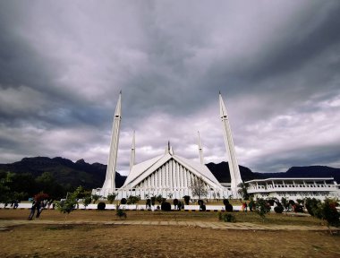 Beautiful Shah Faisal Mosque On A Cluody Day In Islamabad, Pakistan 08/01/2022